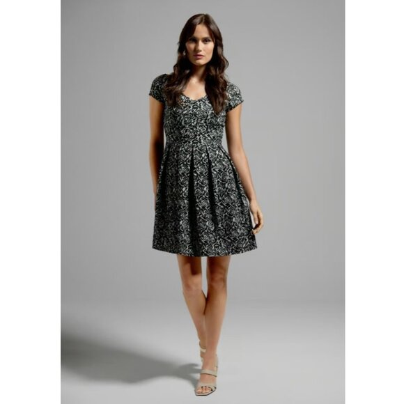 Modcloth - Never Let You Go Fit and Flare Dress 4x NWT - Picture 2 of 7